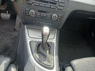 BMW 1-serie 1 serie (E88) Cabrio 118i 16V (N43-B20A) [105kW]  (03-2008/12-2013) picture 19