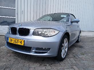 krockskadad bil auto BMW 1-serie 1 serie (E88) Cabrio 118i 16V (N43-B20A) [105kW]  (03-2008/12-2013) 2009/5