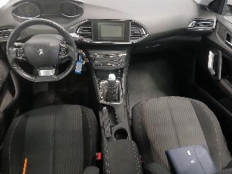 Peugeot 308 308 SW (L4/L9/LC/LJ/LR) Combi 5-drs 1.2 12V e-THP PureTech 130 (EB2ADT=
S(HNS)) [96kW]  (03-2014/06-2021) picture 10