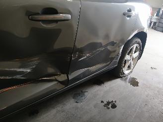 Volvo V-40 V40 (MV) Hatchback 5-drs 1.6 D2 (D4162T) [84kW]  (03-2012/12-2016) picture 23