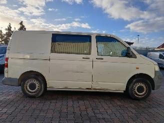 Volkswagen Transporter Transporter T5 Van 2.5 TDi (BNZ) [96kW]  (04-2003/11-2009) picture 8