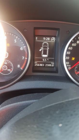 Volkswagen Golf Golf VI (5K1) Hatchback 1.2 TSI BlueMotion (CBZB) [77kW]  (11-2008/11-=
2012) picture 2