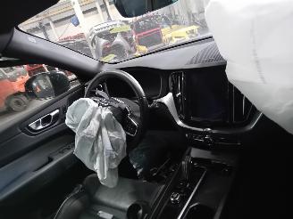 Volvo Xc-60 XC60 II (UZ) SUV 2.0 T6 16V Plug-in Hybrid AWD (B4204T46) [250kW]  (04=
-2021/...) picture 5