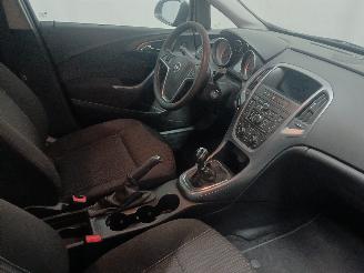 Opel Astra Astra J Sports Tourer (PD8/PE8/PF8) Combi 1.7 CDTi 16V (A17DTE(Euro 5)=
) [81kW]  (10-2010/10-2015) picture 9