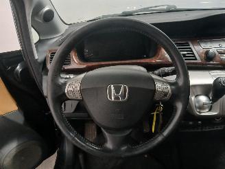 Honda Fr-v FR-V (BE) MPV 2.0 16V (K20A9) [110kW]  (02-2005/12-2006) picture 18