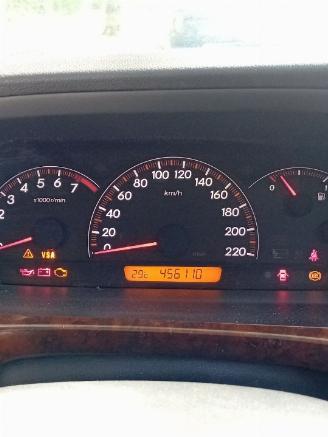 Honda Fr-v FR-V (BE) MPV 2.0 16V (K20A9) [110kW]  (02-2005/12-2006) picture 2