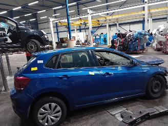 Volkswagen Polo Polo VI (AW1) Hatchback 5-drs 1.0 TSI 12V (DUSB) [70kW]  (06-2017/...)= picture 3