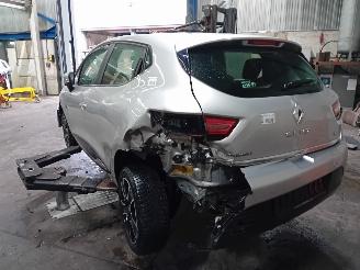 Renault Clio Clio IV (5R) Hatchback 5-drs 0.9 Energy TCE 90 12V (H4B-408(H4B-B4)) [=
66kW]  (11-2012/08-2021) picture 4