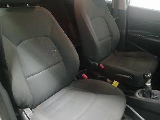 Kia Rio Rio III (UB) Hatchback 1.2 CVVT 16V (G4LA5) [63kW]  (09-2011/12-2017) picture 9