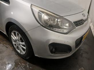 Kia Rio Rio III (UB) Hatchback 1.2 CVVT 16V (G4LA5) [63kW]  (09-2011/12-2017) picture 25