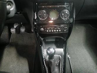 Citroën C3 C3 (SC) Hatchback 5-drs 1.2 VTi 82 12V (EB2F(HMZ)) [60kW]  (06-2012/09=
-2016) picture 16