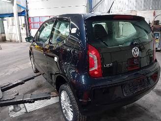 Volkswagen Up! Up! (121) Hatchback 1.0 12V 60 (CHYE) [44kW]  (08-2011/08-2020) picture 4