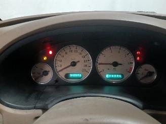 Chrysler Voyager Voyager/Grand Voyager (RG/RS) MPV 3.3 V6 (EGA) [128kW]  (02-2000/12-20=
08) picture 19