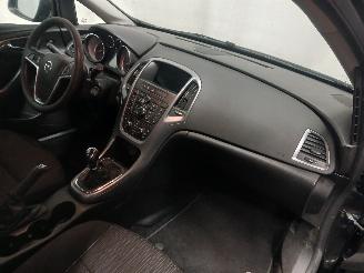 Opel Astra Astra J Sports Tourer (PD8/PE8/PF8) Combi 1.7 CDTi 16V (A17DTE(Euro 5)=
) [81kW]  (10-2010/10-2015) picture 8