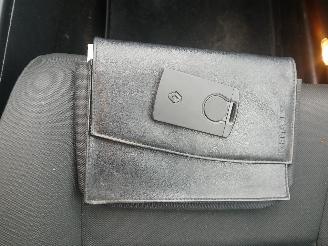 Renault Mégane Megane III Grandtour (KZ) Combi 5-drs 1.5 dCi 90 (K9K-834(K9K-H8)) [66=
kW]  (05-2009/04-2016) picture 26