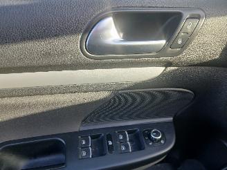 Volkswagen Golf Golf VI Variant (AJ5/1KA) Combi 1.4 TSI 122 16V (CAXA(Euro 5)) [90kW] =
 (07-2009/07-2013) picture 13