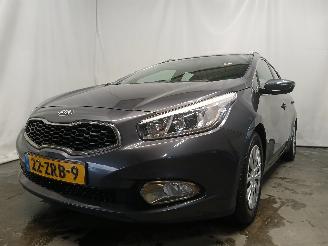 škoda osobní automobily Kia Cee d Cee'd Sportswagon (JDC5) Combi 1.6 GDI 16V (G4FD) [99kW]  (09-2012/12-=
2018) 2013/1