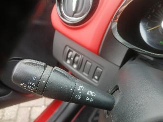 Renault Clio Clio IV (5R) Hatchback 5-drs 0.9 Energy TCE 90 12V (H4B-400(H4B-A4)) [=
66kW]  (11-2012/08-2021) picture 13