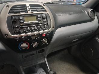 Toyota Rav-4 RAV4 (A2) Terreinwagen 1.8 16V VVT-i 4x2 (1ZZFE) [92kW]  (08-2000/11-2=
005) picture 16