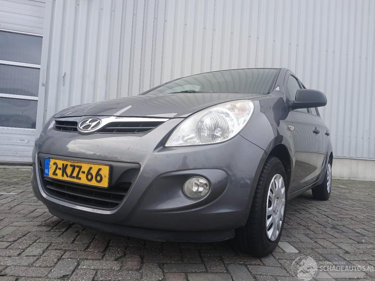 Hyundai I-20 i20 Hatchback 1.2i 16V (G4LA) [57kW]  (09-2008/12-2012)