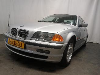 Avarii autoturisme BMW 3-serie 3 serie (E46/4) Sedan 323i 24V (M52TU-B25(256S4)) [125kW]  (03-1998/09=
-2000) 2000/2
