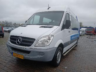Vaurioauto  passenger cars Mercedes Sprinter Sprinter 3,5t (906.73) Bus 311 CDI 16V (OM646.985) [80kW]  (06-2006/12=
-2009) 2010/11