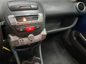 Toyota Aygo Aygo (B10) Hatchback 1.0 12V VVT-i (1KR-FE) [50kW]  (07-2005/05-2014) picture 15