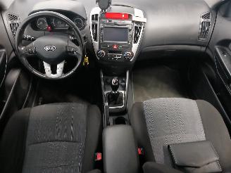 Kia Cee d Cee'd Sporty Wagon (EDF) Combi 1.4 16V (G4FA) [66kW]  (07-2009/12-2012=
) picture 11