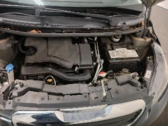 Peugeot 108 108 Hatchback 1.0 12V (1KRFE(CFB)) [51kW]  (05-2014/...) picture 22