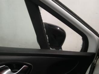 Renault Clio Clio IV Estate/Grandtour (7R) Combi 5-drs 1.5 Energy dCi 90 FAP (K9K-6=
08(K9K-B6)) [66kW]  (11-2012/08-2021) picture 21