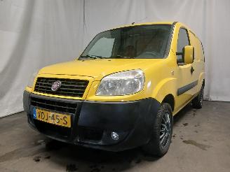 skadebil auto Fiat Doblo Doblo Cargo (223) Van 1.6 16V (182.B.6000(Euro 3)) [76kW]  (10-2001/10=
-2005) 2009/11
