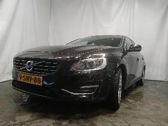 krockskadad bil auto Volvo V-60 V60 I (FW/GW) Combi 2.4 D6 20V Plug-in Hybrid AWD (D82PHEV) [206kW]  (=
06-2012/12-2015) 2013/11