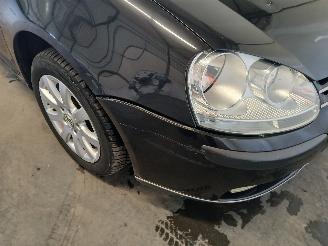 Volkswagen Golf Golf V (1K1) Hatchback 1.6 FSI 16V (BLF(Euro 4)) [85kW]  (10-2003/07-2=
008) picture 23