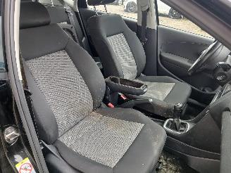 Volkswagen Polo Polo V (6R) Hatchback 1.2 TDI 12V BlueMotion (CFWA(Euro 5)) [55kW]  (1=
0-2009/05-2014) picture 7