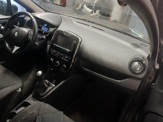Renault Clio Clio IV (5R) Hatchback 5-drs 0.9 Energy TCE 90 12V (H4B-400(H4B-A4)) [=
66kW]  (11-2012/08-2021) picture 6