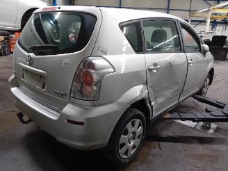 Toyota Corolla Corolla Verso (R10/11) MPV 1.8 16V VVT-i (1ZZFE) [95kW]  (04-2004/03-2=
009) picture 3