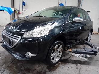 Dezmembrări autoturisme Peugeot 208 208 I (CA/CC/CK/CL) Hatchback 1.2 Vti 12V PureTech 82 (EB2F(HMZ)) [60k=
W]  (03-2012/12-2019) 2013/7