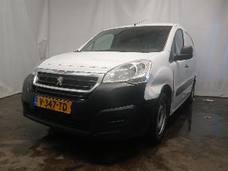 krockskadad bil auto Peugeot Partner Partner (GC/GF/GG/GJ/GK) Van 1.6 HDI, BlueHDI 75 (DV6FE(BHW)) [55kW]  =
(07-2011/12-2018) 2018/11
