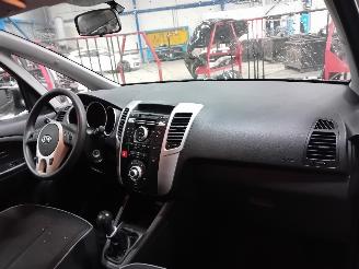 Kia Venga Venga MPV 1.4 CVVT 16V (G4FA) [66kW]  (02-2010/03-2019) picture 6