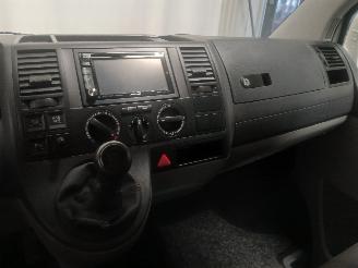 Volkswagen Transporter Transporter T5 Van 2.5 TDi (BNZ) [96kW]  (04-2003/11-2009) picture 16