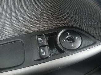 Ford Focus Focus 3 Hatchback 1.0 Ti-VCT EcoBoost 12V 100 (M2DA(Euro 5)) [74kW]  (=
02-2012/05-2018) picture 13