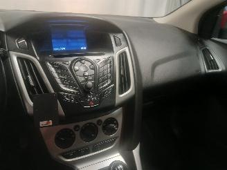 Ford Focus Focus 3 Hatchback 1.0 Ti-VCT EcoBoost 12V 100 (M2DA(Euro 5)) [74kW]  (=
02-2012/05-2018) picture 16