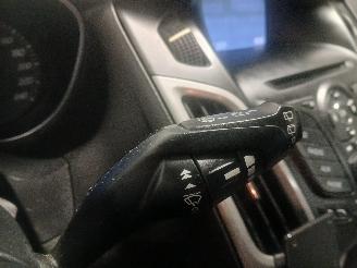 Ford Focus Focus 3 Hatchback 1.0 Ti-VCT EcoBoost 12V 100 (M2DA(Euro 5)) [74kW]  (=
02-2012/05-2018) picture 15