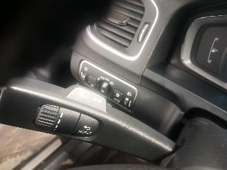 Volvo V-60 V60 I (FW/GW) Combi 2.0 D4 16V (D4204T5(Euro 6)) [133kW]  (10-2013/12-=
2015) picture 14