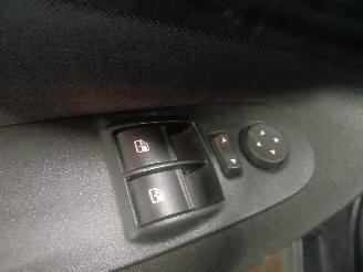 Fiat Punto Punto III (199) Hatchback 0.9 TwinAir (312.A.2000) [63kW]  (03-2012/..=
=2E) picture 13