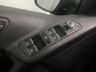 Volkswagen Tiguan Tiguan (5N1/2) SUV 2.0 TDI 16V (CFFB(Euro 5)) [103kW]  (03-2008/07-201=
8) picture 13