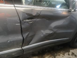 Volkswagen Tiguan Tiguan (5N1/2) SUV 2.0 TDI 16V (CFFB(Euro 5)) [103kW]  (03-2008/07-201=
8) picture 21