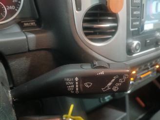 Volkswagen Tiguan Tiguan (5N1/2) SUV 2.0 TDI 16V (CFFB(Euro 5)) [103kW]  (03-2008/07-201=
8) picture 15