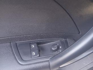 Audi A1 A1 (8X1/8XK) Hatchback 3-drs 1.2 TFSI (CBZA) [63kW]  (05-2010/04-2015)= picture 12