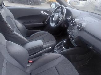 Audi A1 A1 (8X1/8XK) Hatchback 3-drs 1.2 TFSI (CBZA) [63kW]  (05-2010/04-2015)= picture 7